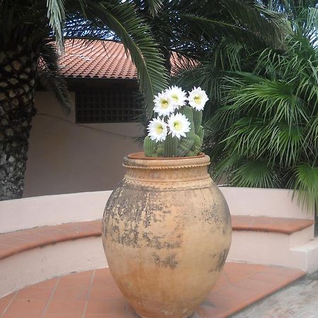קאפו ואטיצ'אנו Hotel Villaggio Cala Di Volpe מראה חיצוני תמונה