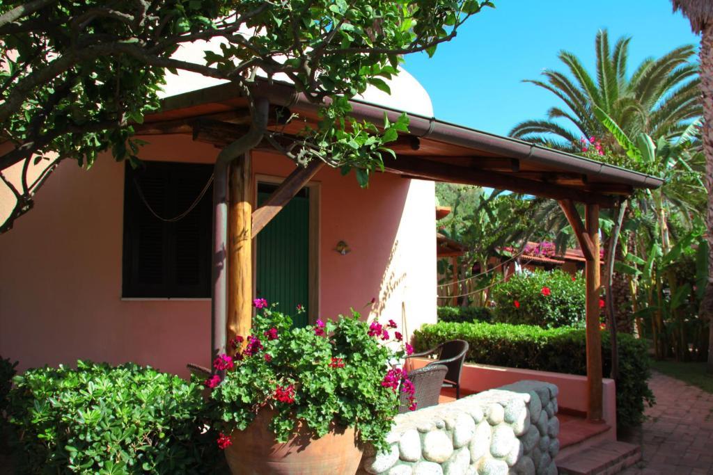 קאפו ואטיצ'אנו Hotel Villaggio Cala Di Volpe חדר תמונה