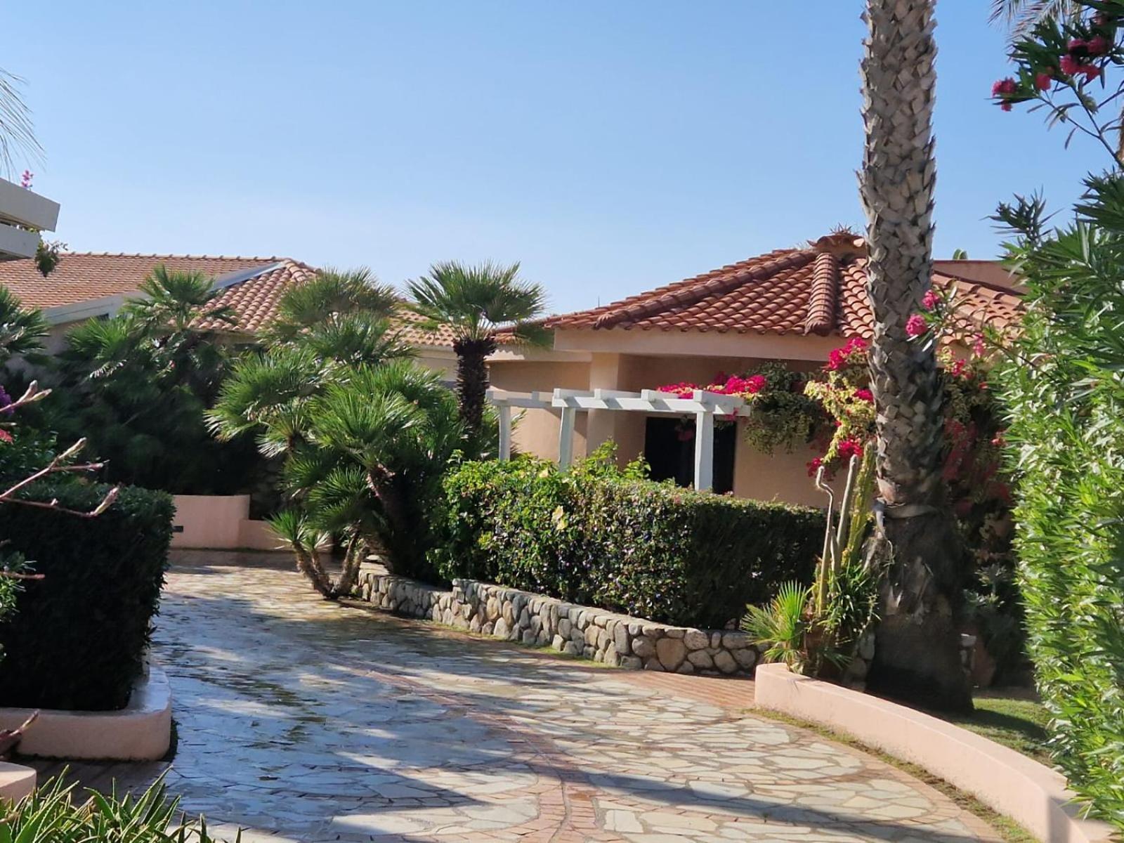 קאפו ואטיצ'אנו Hotel Villaggio Cala Di Volpe מראה חיצוני תמונה