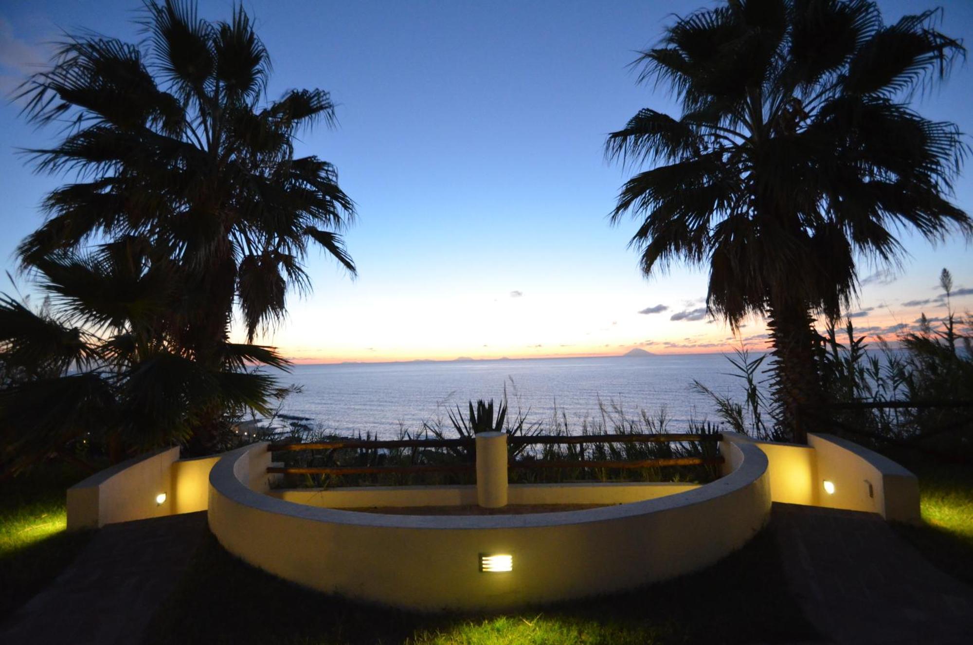 קאפו ואטיצ'אנו Hotel Villaggio Cala Di Volpe מראה חיצוני תמונה