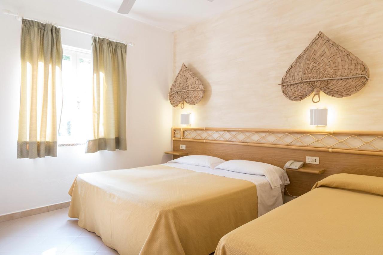 קאפו ואטיצ'אנו Hotel Villaggio Cala Di Volpe מראה חיצוני תמונה